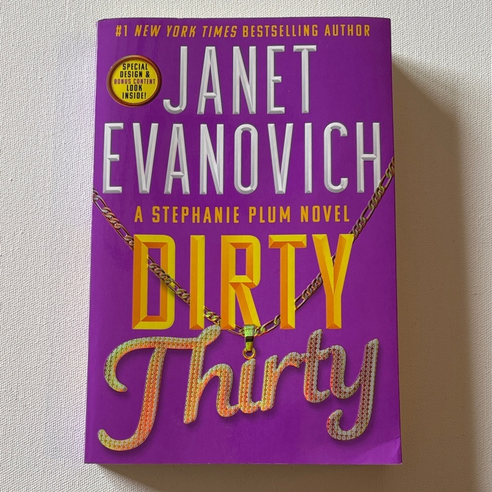 Dirty Thirty Paperback by Janet Evanovich